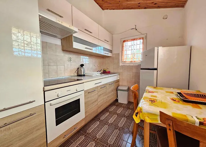 Two-bedroom In Vii *