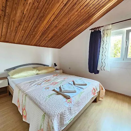 Two-bedroom In Vii