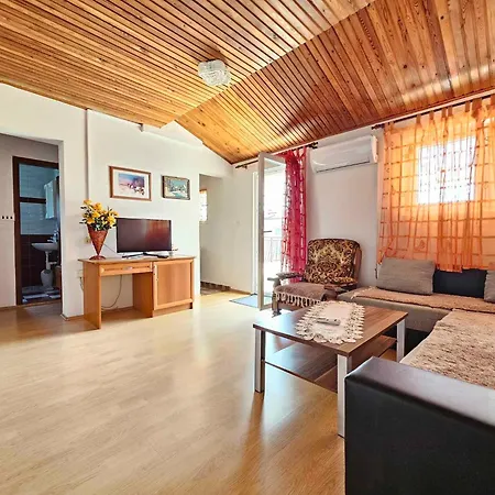 Two-bedroom In Vii Appartement Medulin