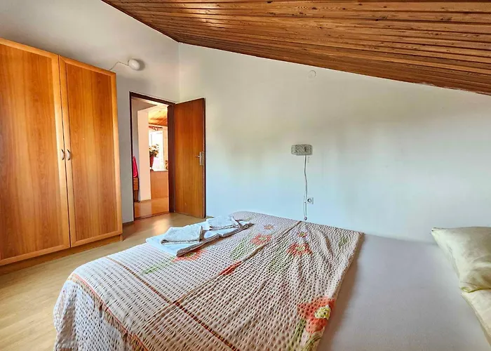 Two-bedroom In Vii Lejlighed